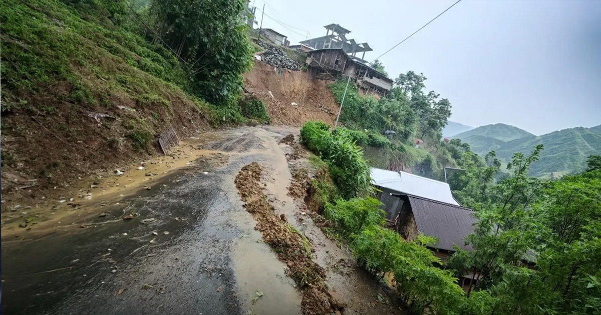ভারতে আকস্মিক বন্যায় নাগাল্যান্ডে ৮ নিহত, কাশ্মিরেও প্রাণহানির খবর
