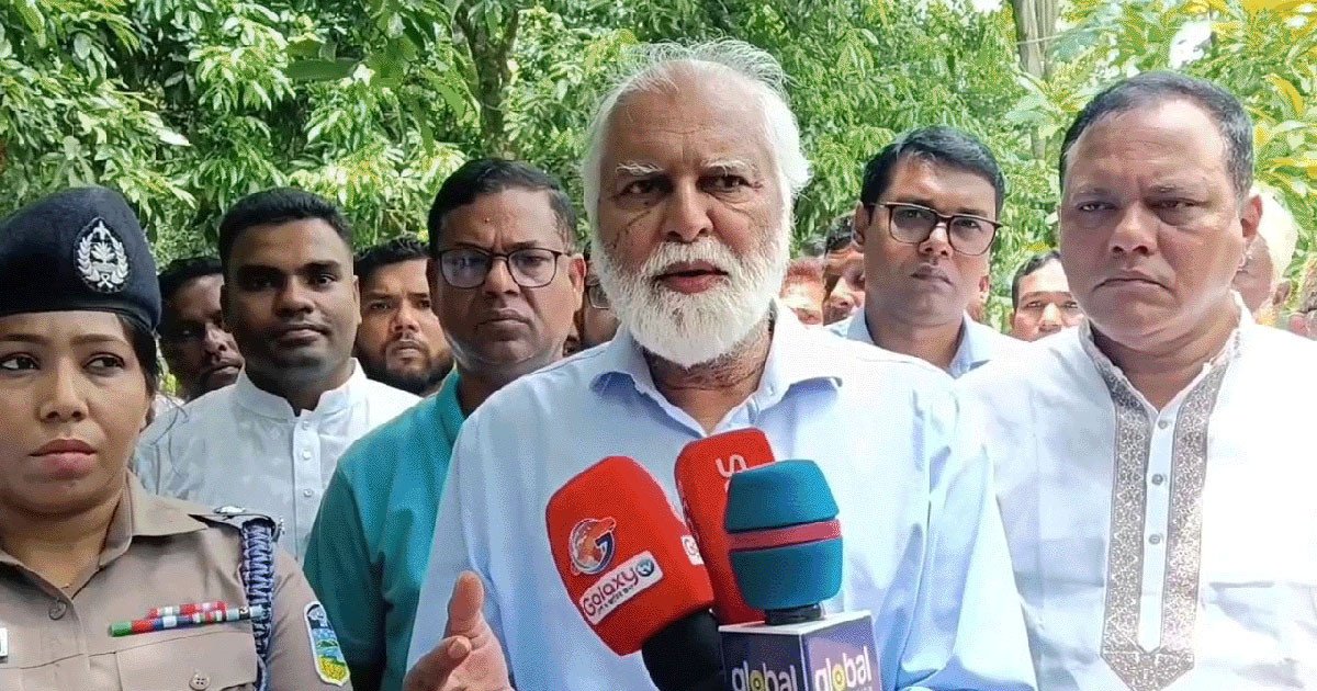 সবই করতে চাই, তবে হাত-পা বাঁধা: ত্রাণ প্রতিমন্ত্রী
