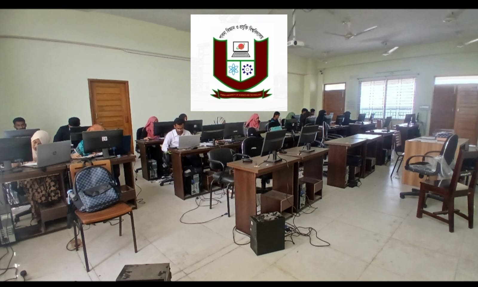 পাবিপ্রবির সামাজিক বিজ্ঞান অনুষদের কম্পিউটার ল্যাবে অচল অধিকাংশ কম্পিউটার, ভোগান্তিতে শিক্ষার্থীরা