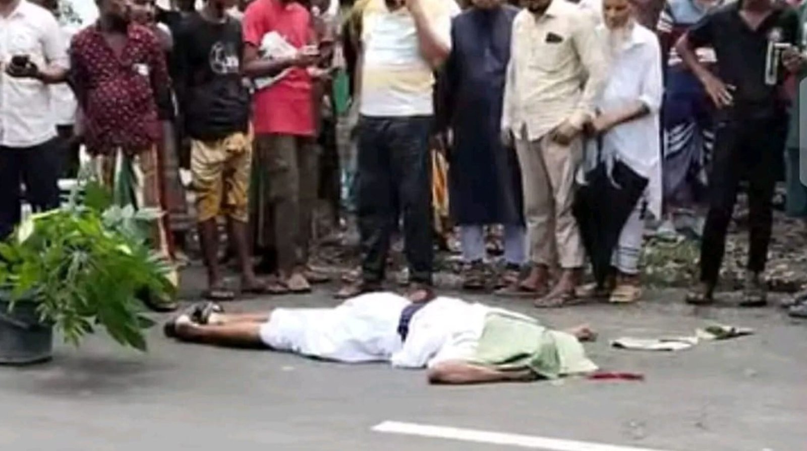 রামপালে বাসের চাপায় মোটরসাইকেল আরোহী নিহত