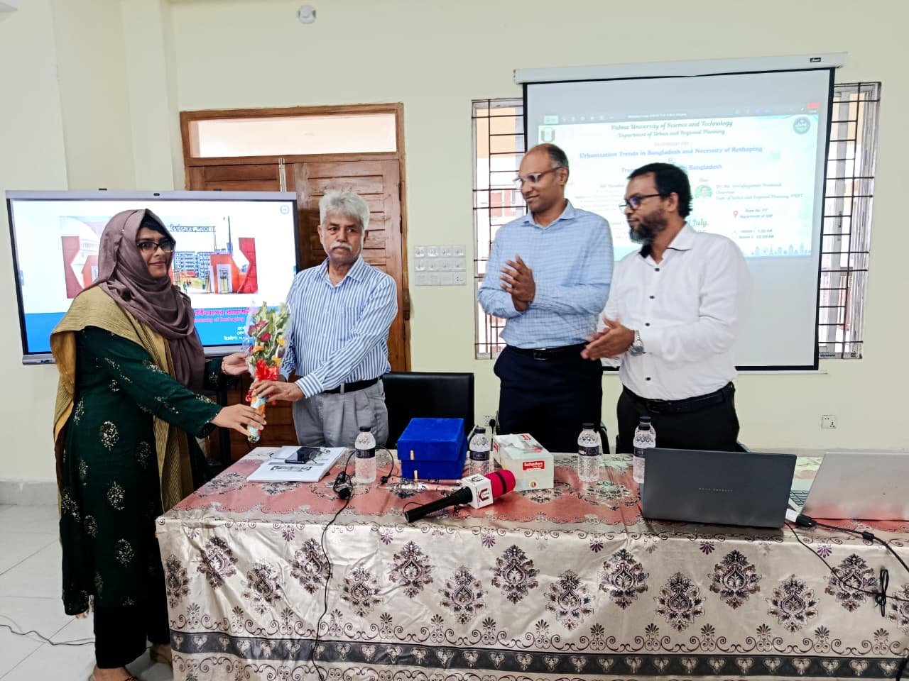 পাবিপ্রবিতে নগরায়ণ ও ট্রান্সপোর্ট মডেলিং বিষয়ক সেমিনার অনুষ্ঠিত