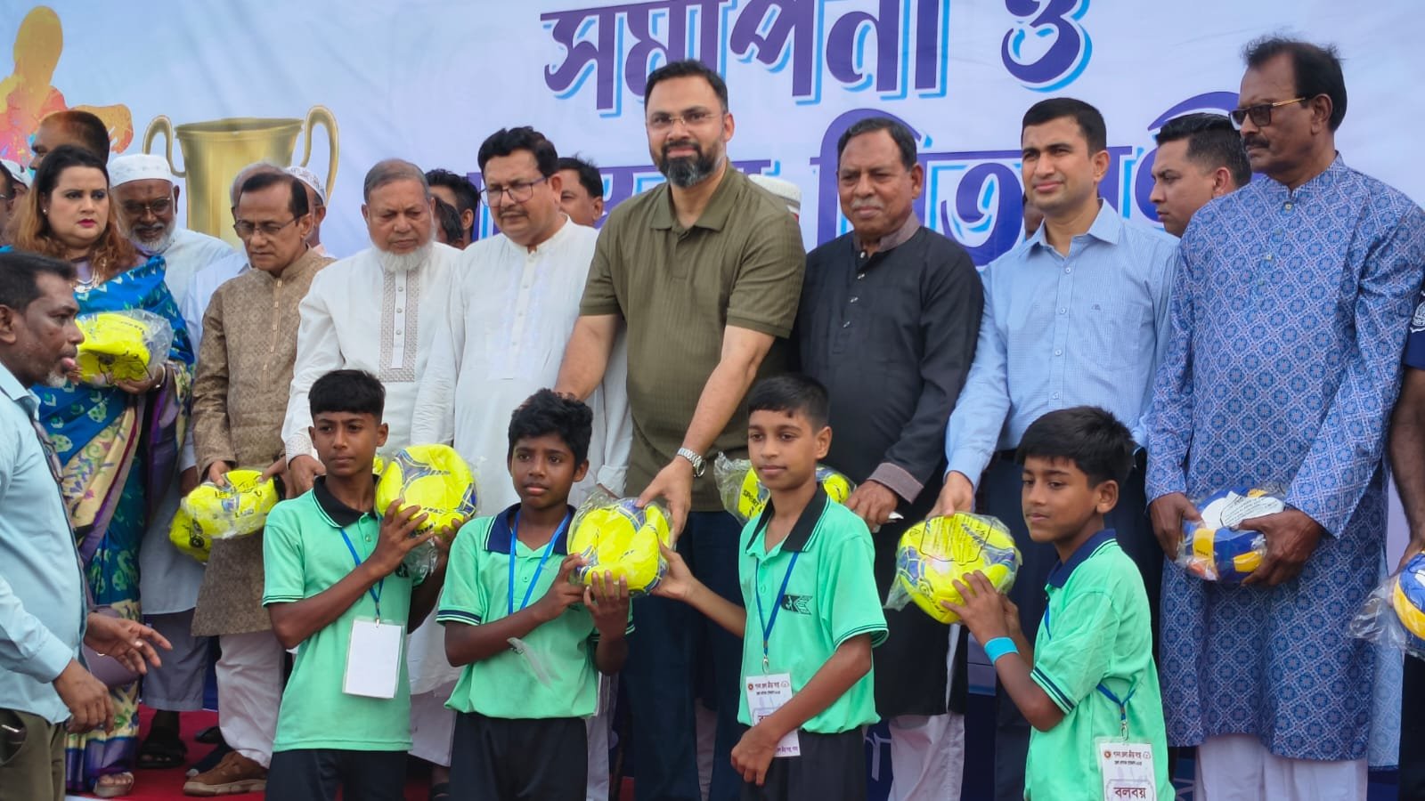 সুস্থ, মানবিক ও মাদকমুক্ত দেশ গড়ে তুলতে সরকার কাজ করছে: ক্রীড়া প্রতিমন্ত্রী আমিনুল হক