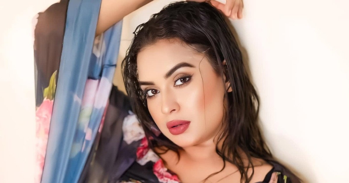 রাজধানীতে অভিনেত্রী রিধিকা রিধির ঝুলন্ত মরদেহ উদ্ধার