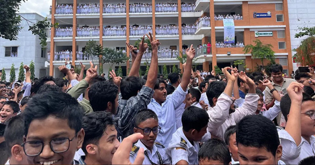 শতভাগ জিপিএ-৫ পাওয়া নরসিংদীর নাছিমা কাদির মোল্লা স্কুলকে শিক্ষা বোর্ডের শোকজ