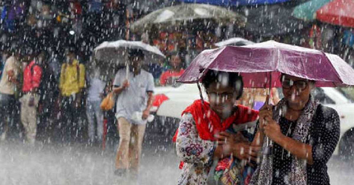 আট বিভাগে তিন দিন মাঝারি থেকে ভারী বৃষ্টির পূর্বাভাস