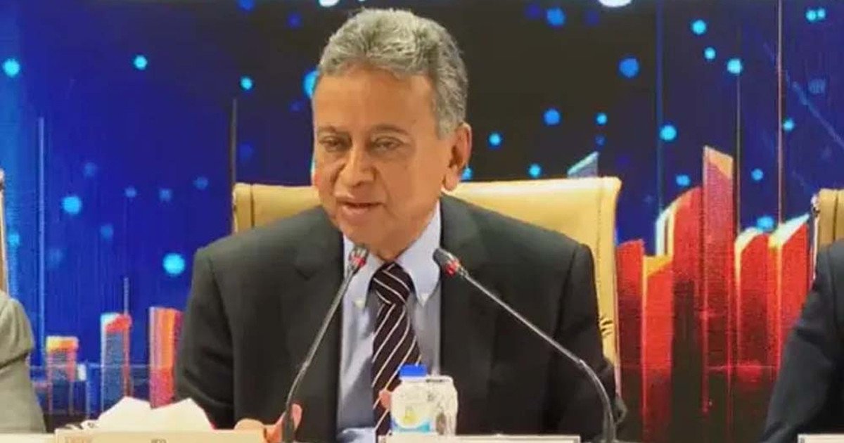 অর্থনীতি ঘুরে দাঁড়াতে বিনিয়োগের বিকল্প নেই: অর্থমন্ত্রী আমির খসরু