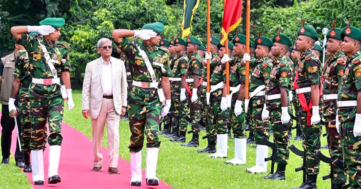 বঙ্গভবনে প্রথম দিন অফিস করলেন রাষ্ট্রপতি মির্জা ফখরুল ইসলাম আলমগীর