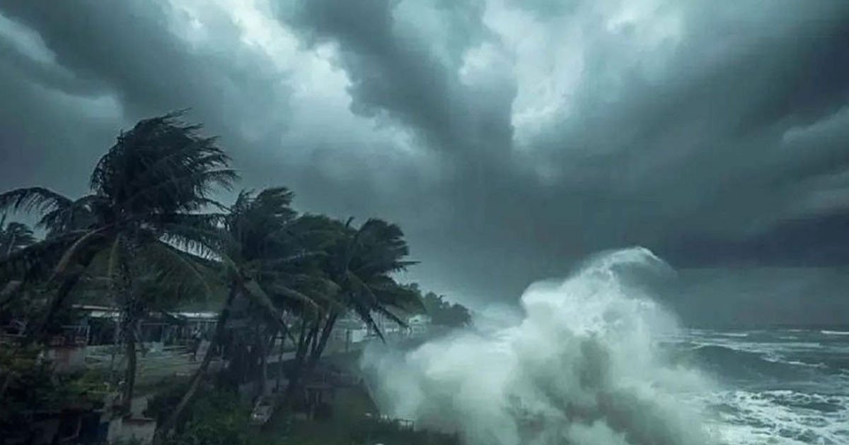 চার সমুদ্রবন্দরে ৩ ও নদীবন্দরে ১ নম্বর সতর্ক সংকেত