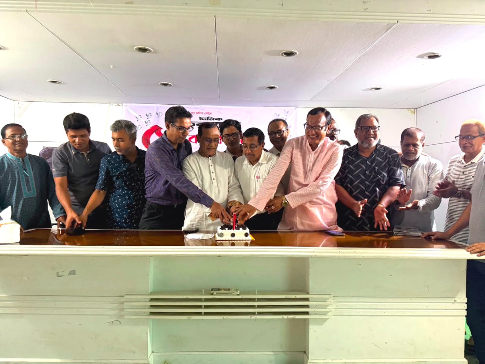 পাবনায় বর্ণাঢ্য আয়োজনে দৈনিক করতোয়ার ৫০ বছর পূর্তি উদযাপন