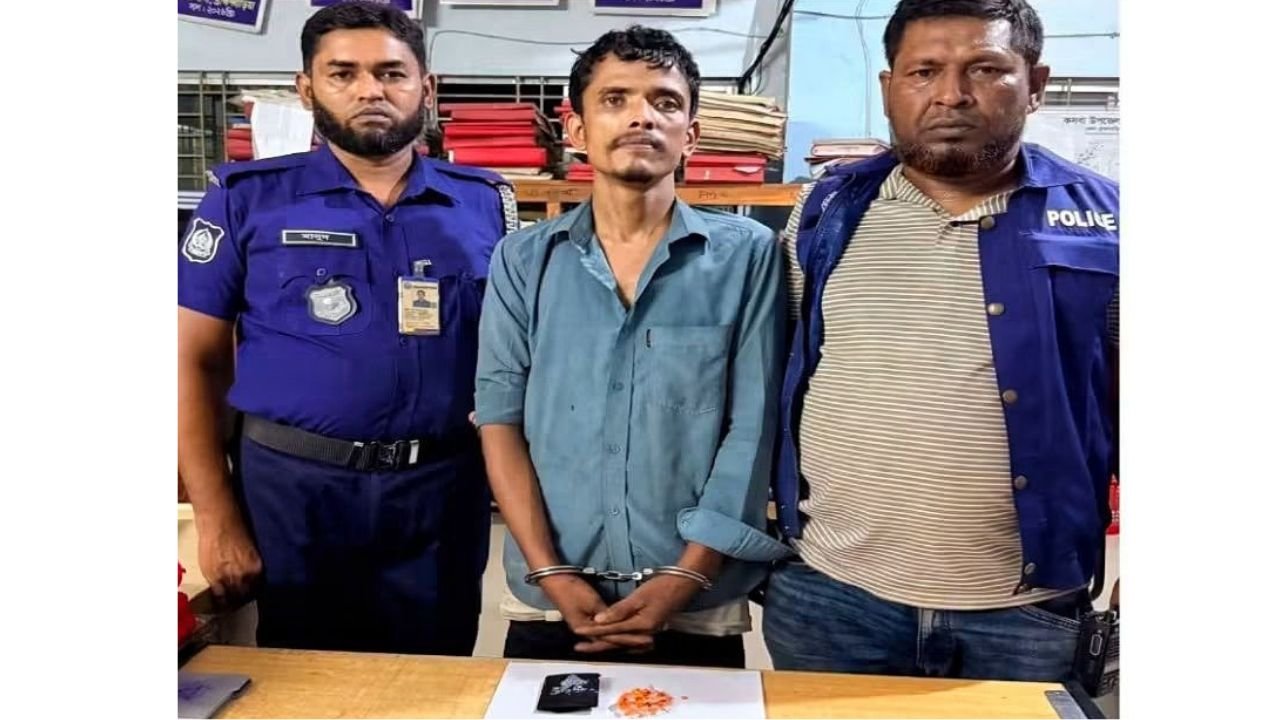 কসবায় ১২০টি ইয়াবাসহ যুবক গ্রেপ্তার