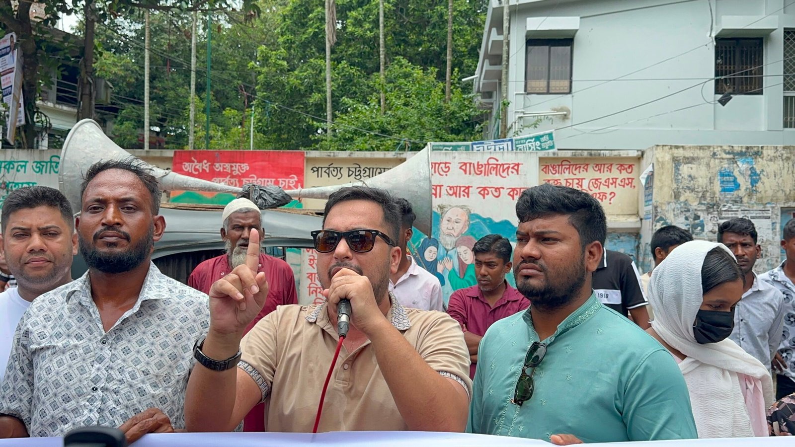 পেঁপে বাগান ধ্বংস ও কৃষককে হুমকির প্রতিবাদে গর্জে উঠল পিসিসিপি