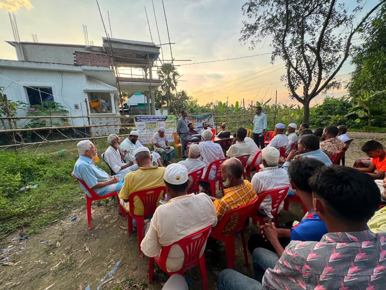 কসবায় ধান চাষে কীটনাশকের সঠিক ব্যবহারে কৃষকদের সচেতনতা কর্মসূচি