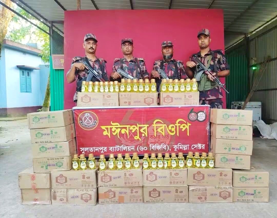 সীমান্তে ৩০ লাখ টাকার ভারতীয় চোরাচালানি পণ্য জব্দ