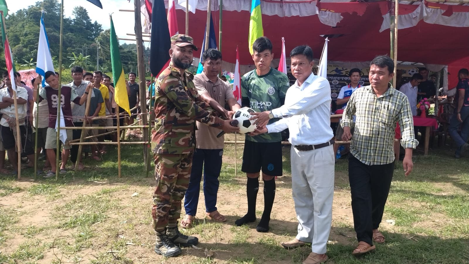 জুরাছড়ির মৈদং ইউনিয়নে ১৯ দলের ফুটবল টুর্নামেন্ট শুরু