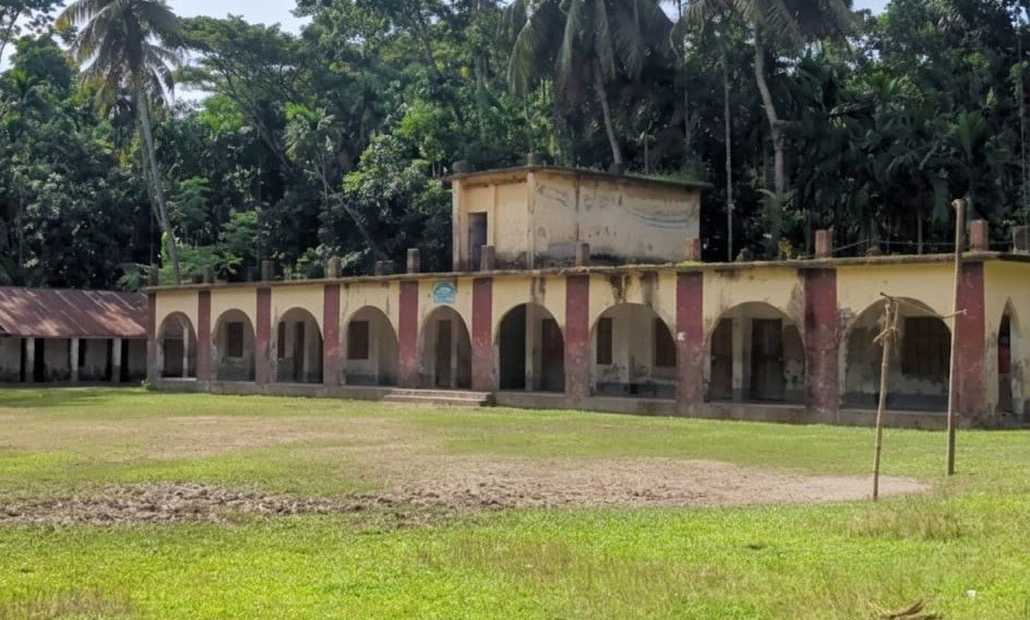 পোরগোলা মাধ্যমিক বিদ্যালয়ে শতভাগ ফেল