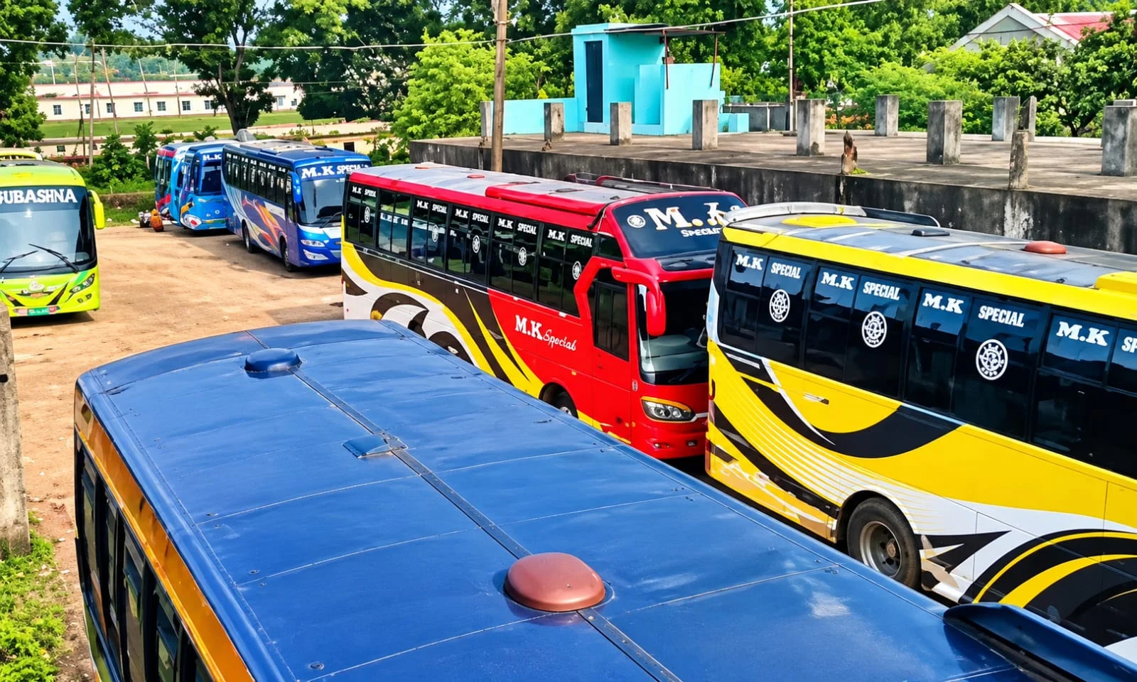 চুয়াডাঙ্গায় অনির্দিষ্টকালের বাস ধর্মঘট, ভোগান্তিতে যাত্রীরা