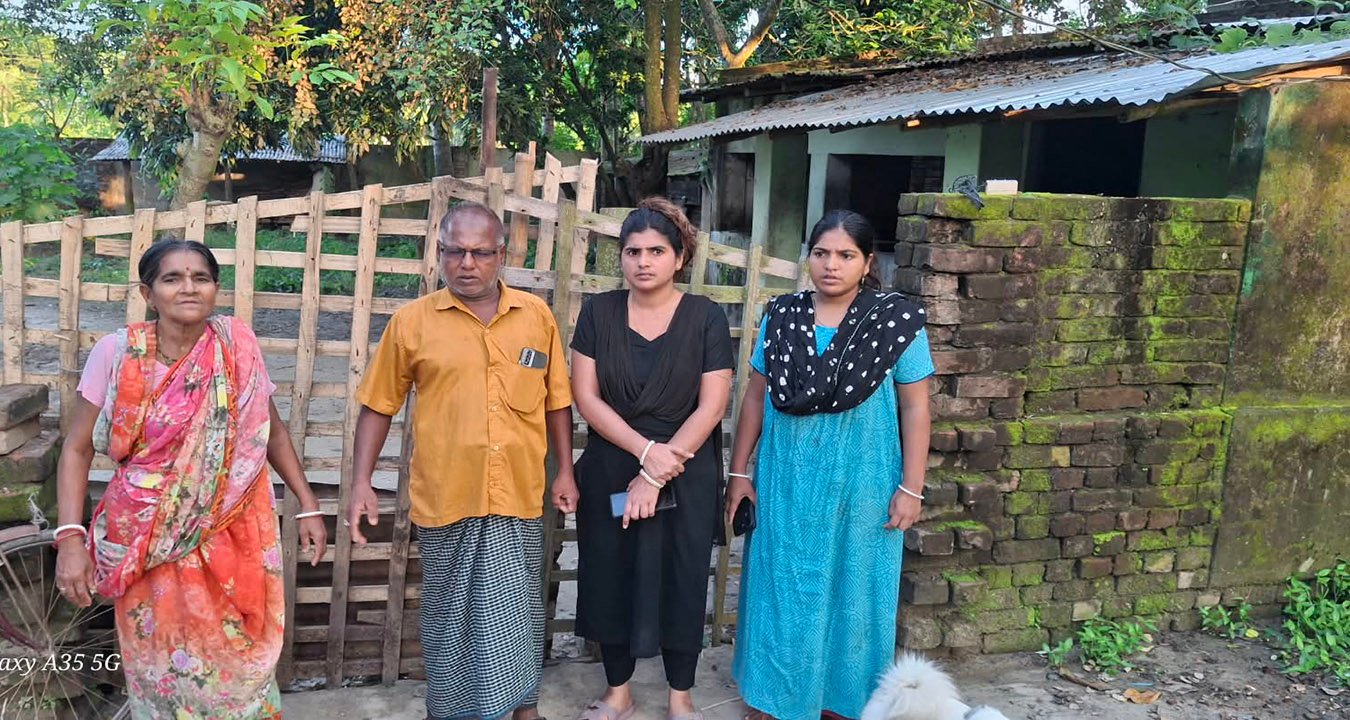 শার্শায় আদালতের নিষেধাজ্ঞা অমান্য করে খ্রিষ্টান পরিবারের বসতভিটা দখল
