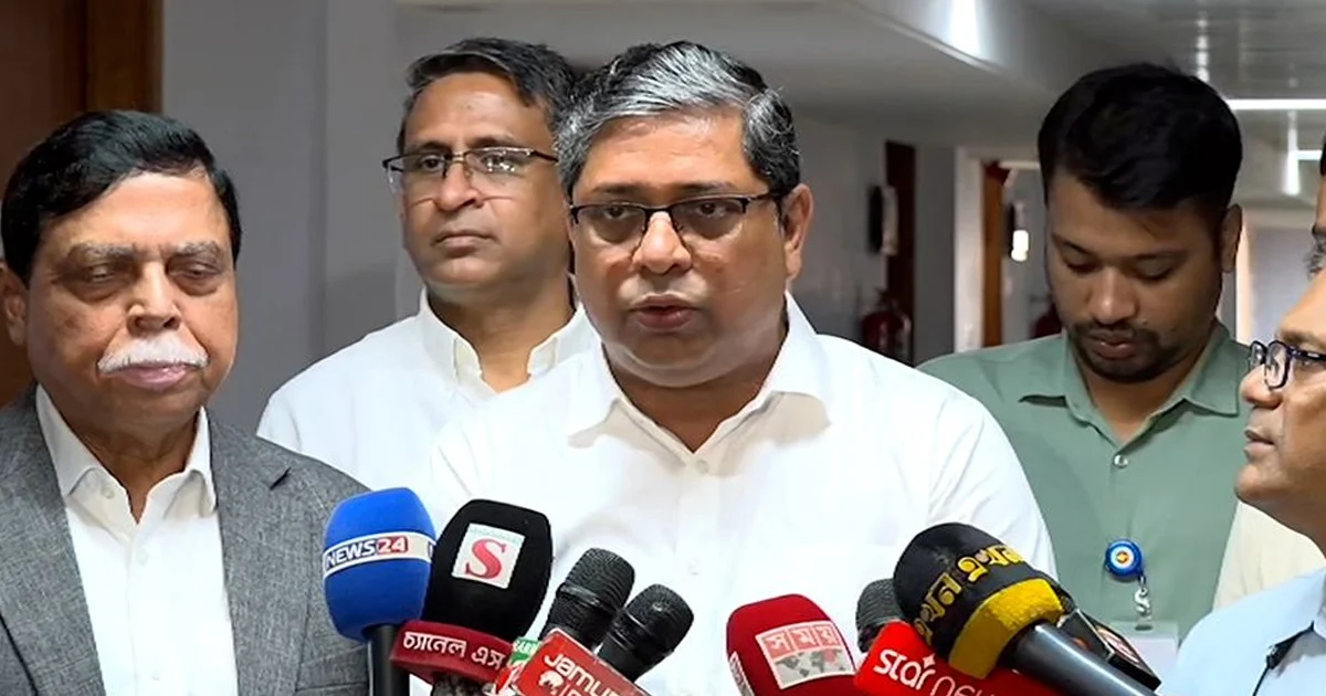 সরকারের সঙ্গে আলোচনা না করেই ইউপি নির্বাচনের তারিখ দিয়েছে ইসি