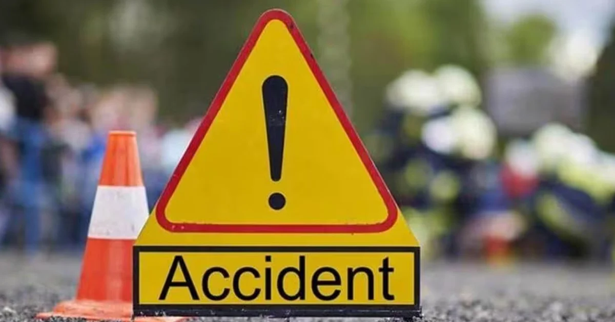 ভারতে বন্যার পানিতে গাড়ি ভেসে গিয়ে আটজনের মৃত্যু