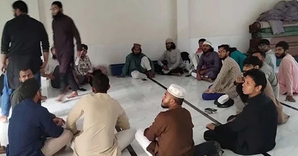 তেজগাঁওয়ে জঙ্গি সন্দেহে গ্রেপ্তার ১২ জন ৩ দিনের রিমান্ডে