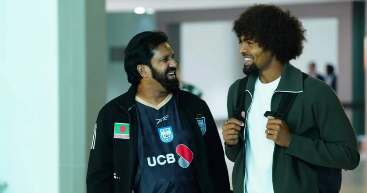জাকার্তায় দলের সঙ্গে যোগ দিলেন হামজা চৌধুরী