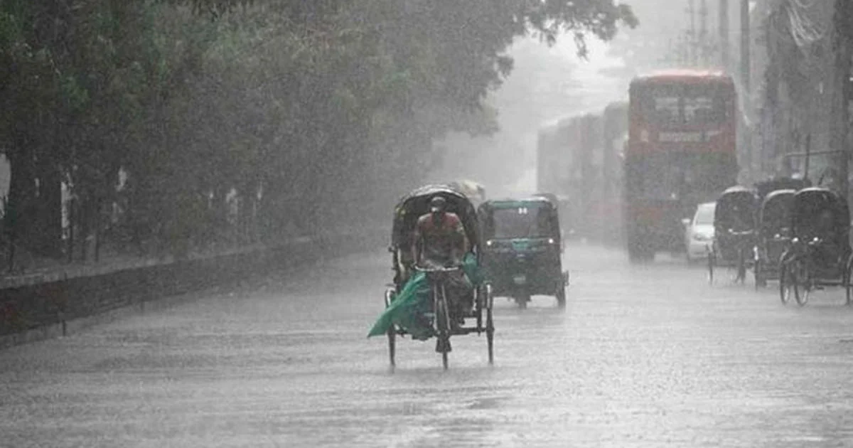 ঢাকায় আজ বৃষ্টি অথবা বজ্রসহ বৃষ্টির পূর্বাভাস