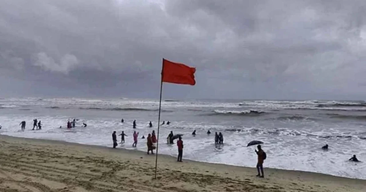 চার সমুদ্রবন্দরে ৩ নম্বর সতর্কসংকেত