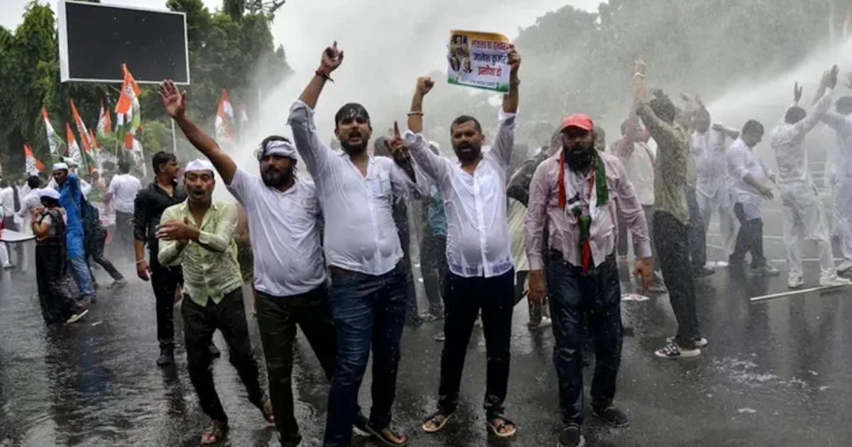 সিইসির পদত্যাগ চেয়ে ভারতজুড়ে কংগ্রেসের বিক্ষোভ