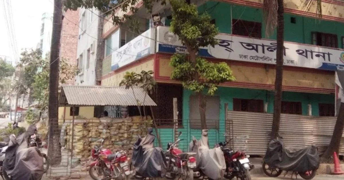 মিরপুরে রাড্ডা স্বাস্থ্যকেন্দ্রে হামলার ঘটনায় ওসি প্রত্যাহার, গ্রেপ্তার ৯