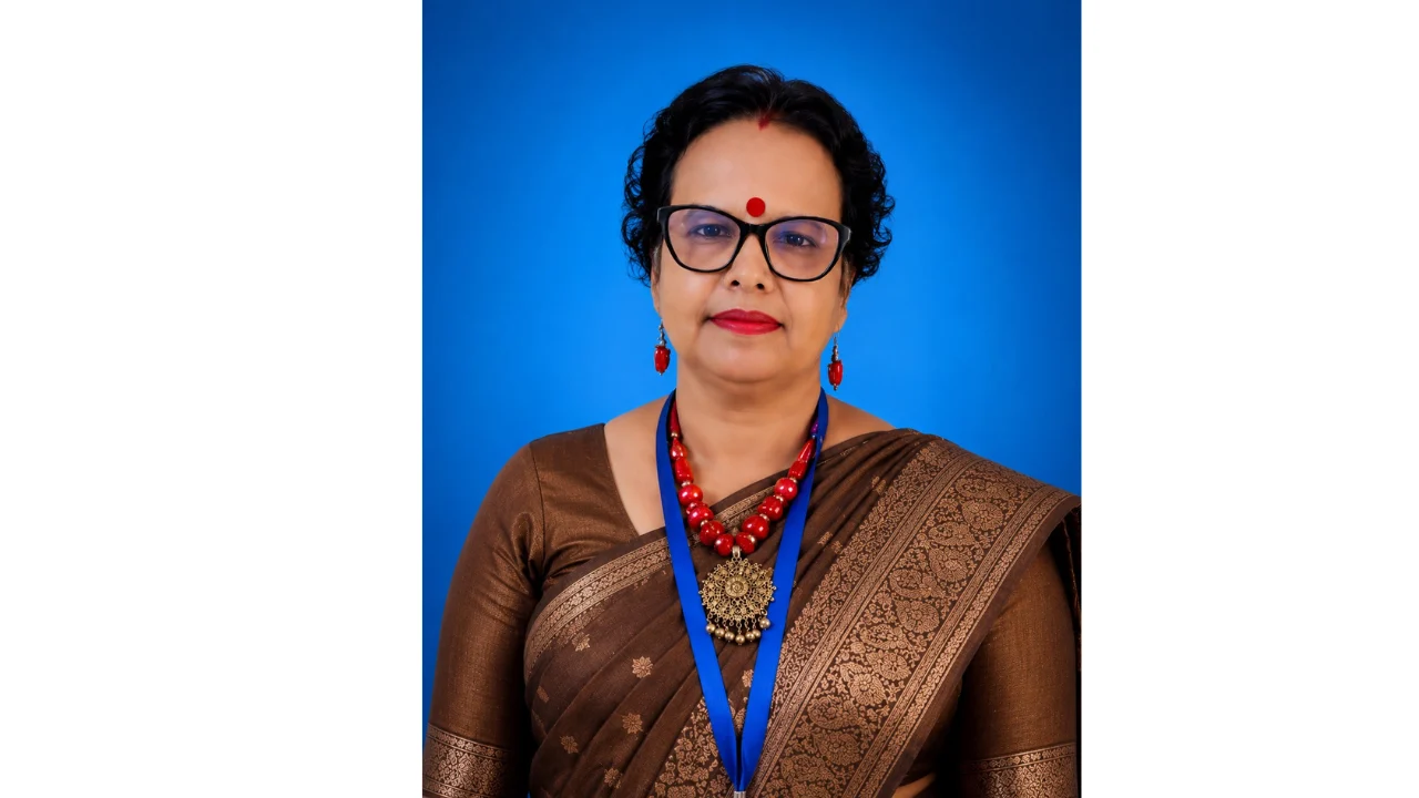 টানা দুই বছর গুণী প্রধান শিক্ষক নাটোরের স্বপ্না রানী