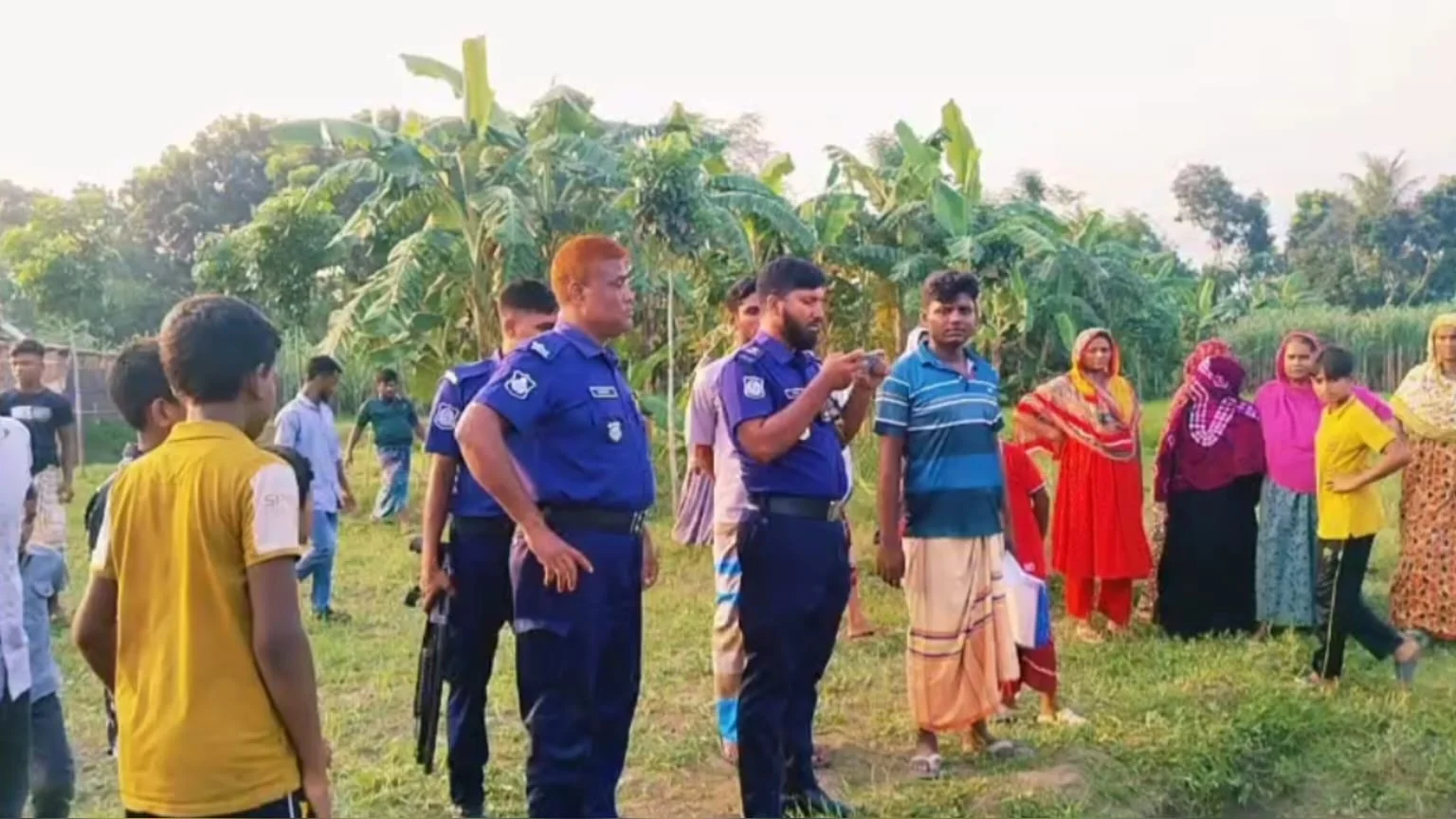 খেলতে গিয়ে পুকুরে ডুবে দুই ভাই-বোনের মৃত্যু