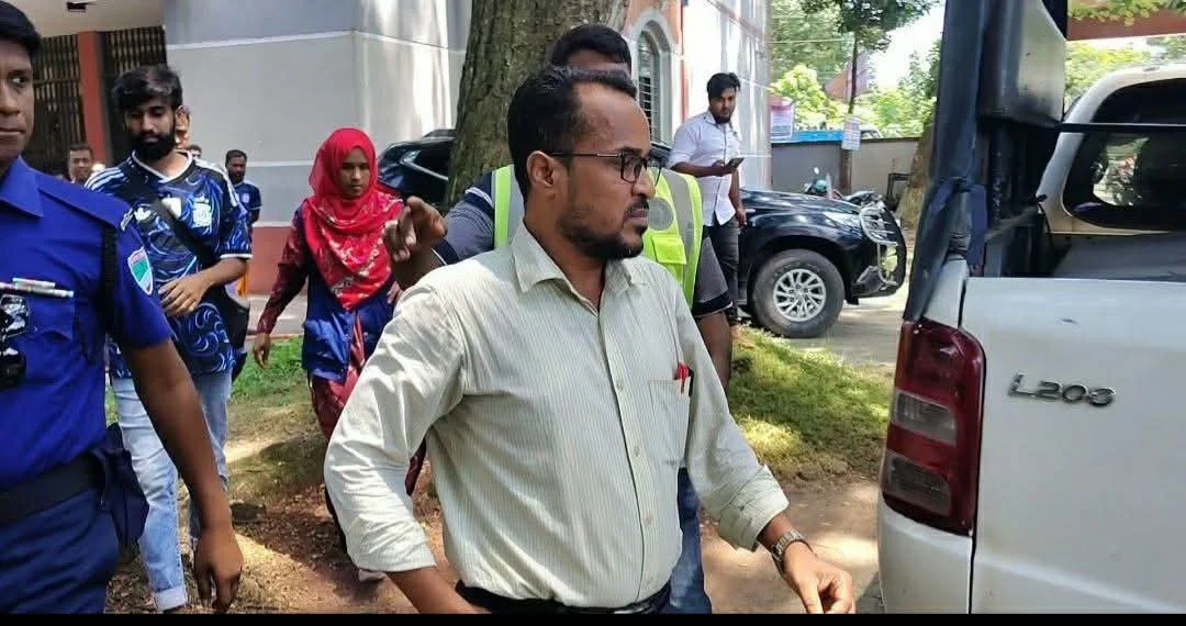 যৌন হয়রানির অভিযোগে মনিরামপুরে শিক্ষক আটক, ছাত্রীদের গণঅনশন প্রত্যাহার