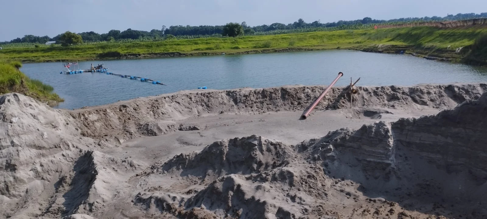অভিযানের পরও থামছে না ড্রেজারে মাটি কাটা, ঝুঁকিতে হেমায়েতপুর