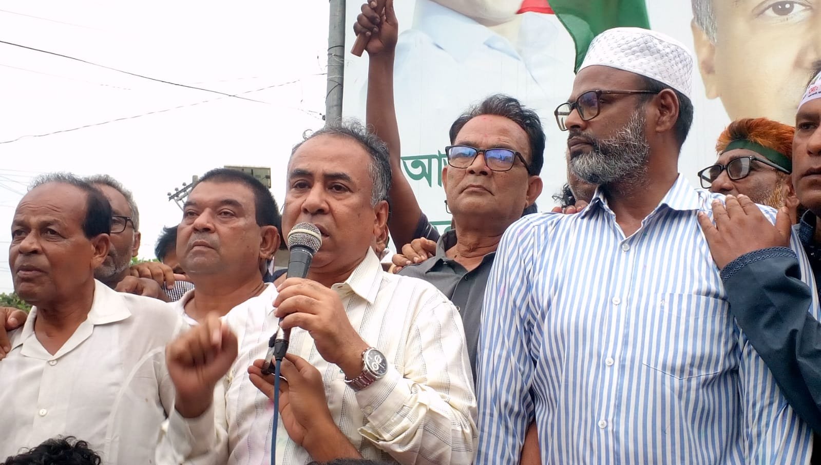 চাটমোহরে বর্ণাঢ্য র্যালিতে বিএনপির ৪৮তম প্রতিষ্ঠাবার্ষিকী পালিত