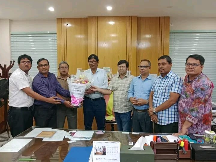 জাককানইবির নবনিযুক্ত ট্রেজারার অধ্যাপক ইমদাদুল হুদাকে সাদা দল ও ইউট্যাবের অভিনন্দন