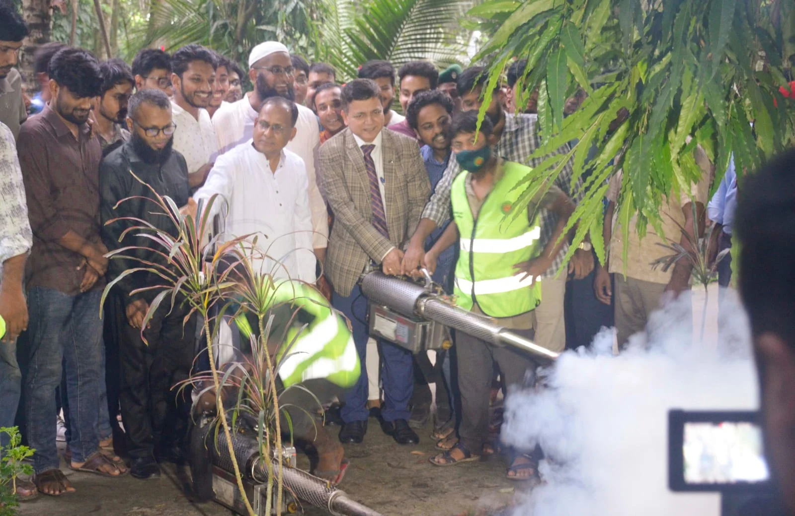 ডেঙ্গু ঠেকাতে মাঠে বেরোবি, উদ্বোধন করলেন উপাচার্য