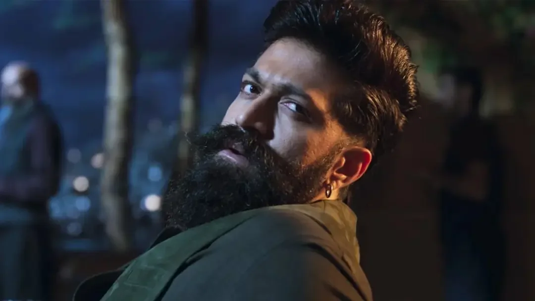 বক্স অফিসে বিপর্যয়ের পর ওটিটিতেও বড় ধাক্কা যশের ‘টক্সিক’, ২০০ কোটির দর নামল ৩০ কোটিতে