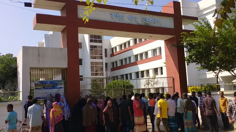 জমি নিয়ে সংঘাত: আসামি গ্রেফতারের পর উত্তপ্ত রুহিয়া থানা