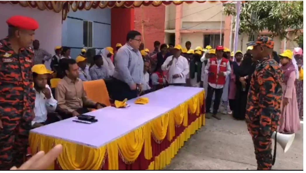 বাগেরহাটে দুর্যোগ প্রশমন দিবস পালিত, ভূমিকম্প ও অগ্নিকাণ্ড মোকাবিলায় মহড়া