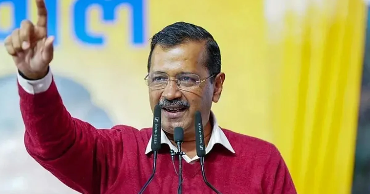 মমতার পর দিল্লিতে আটক অরবিন্দ কেজরিওয়াল