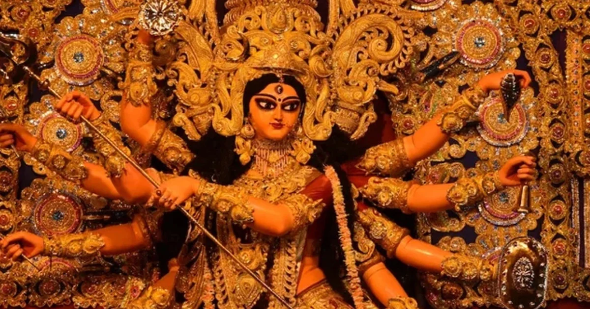 দুর্গোৎসব শুরু আজ, প্রস্তুত দেশের পূজামণ্ডপগুলো