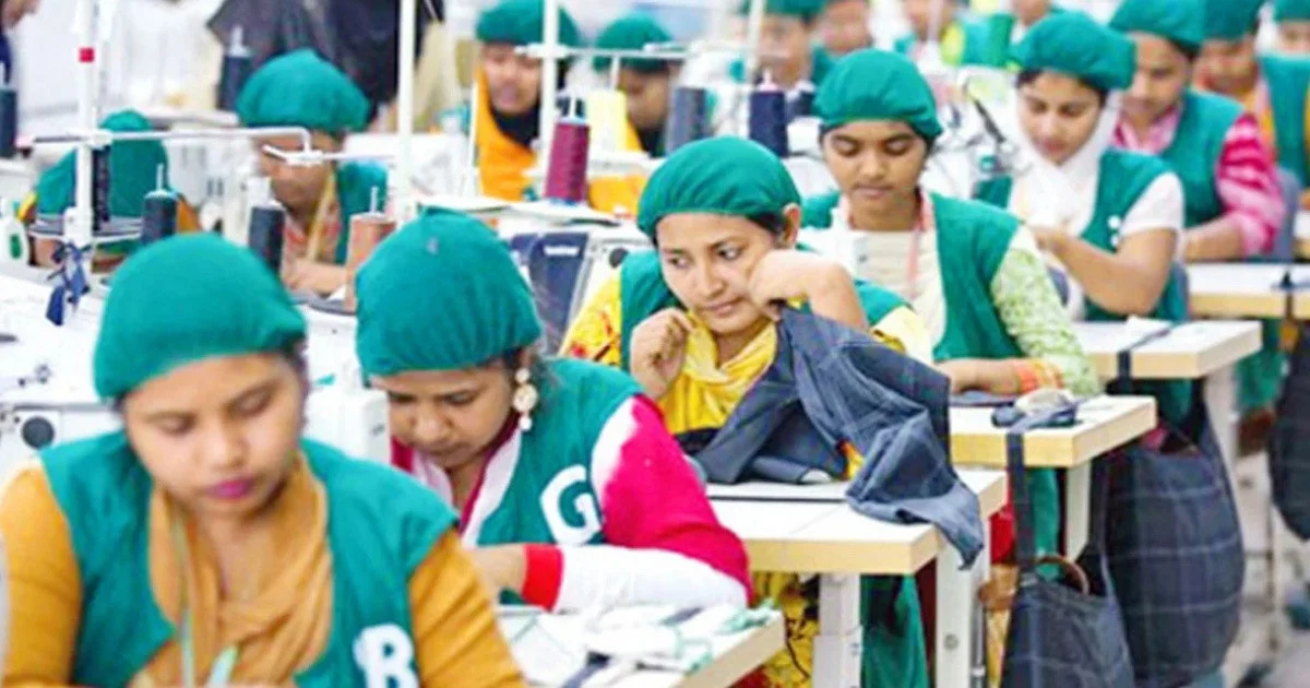 পূজায় চালু থাকবে পোশাক কারখানা
