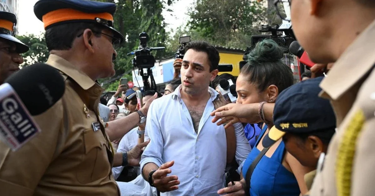 ভারত ছাড়ার আদেশের বিরুদ্ধে হাইকোর্টে যাচ্ছেন ইমরান খান