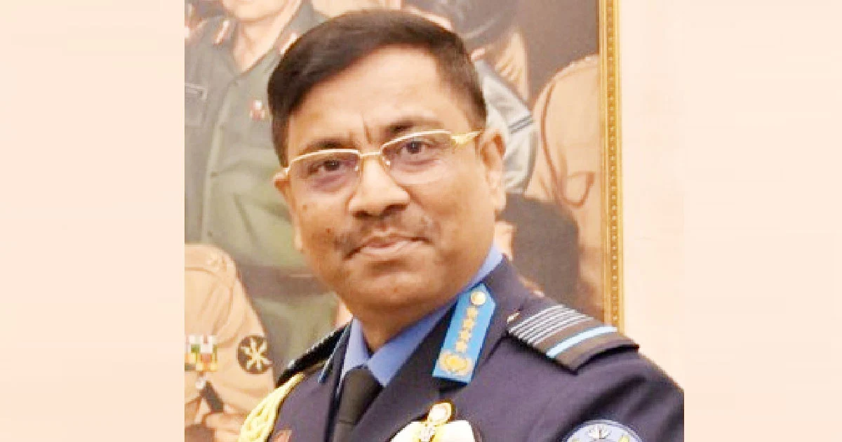 বিমানবাহিনীর সাবেক প্রধান আব্দুল হান্নান কাতারে গ্রেপ্তার