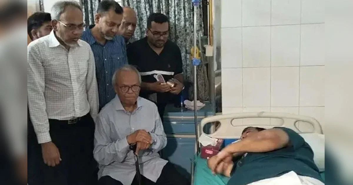 অসুস্থ দুই মন্ত্রীকে দেখতে হাসপাতালে বিএনপির ভারপ্রাপ্ত মহাসচিব