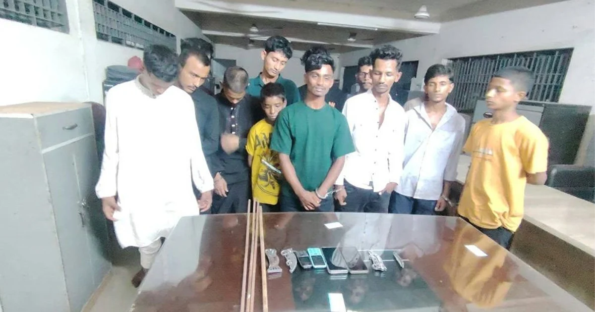 মোহাম্মদপুরে ২৪ ঘণ্টায় ১৩ ছিনতাইকারী গ্রেপ্তার