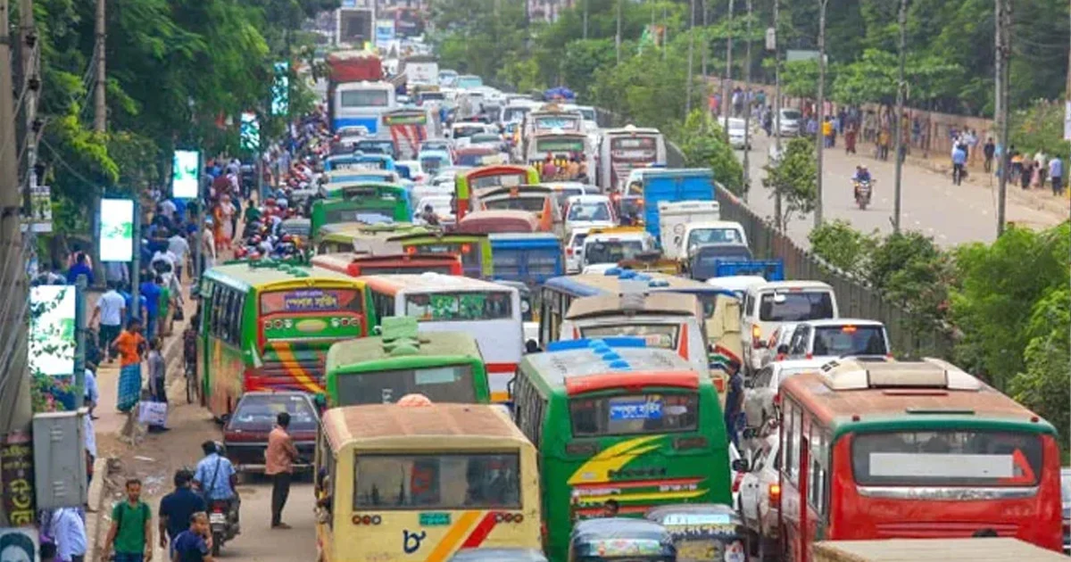 ঢাকায় বাস রুট ৯৮ থেকে কমে ৩২, রোববার চালু ৬টি