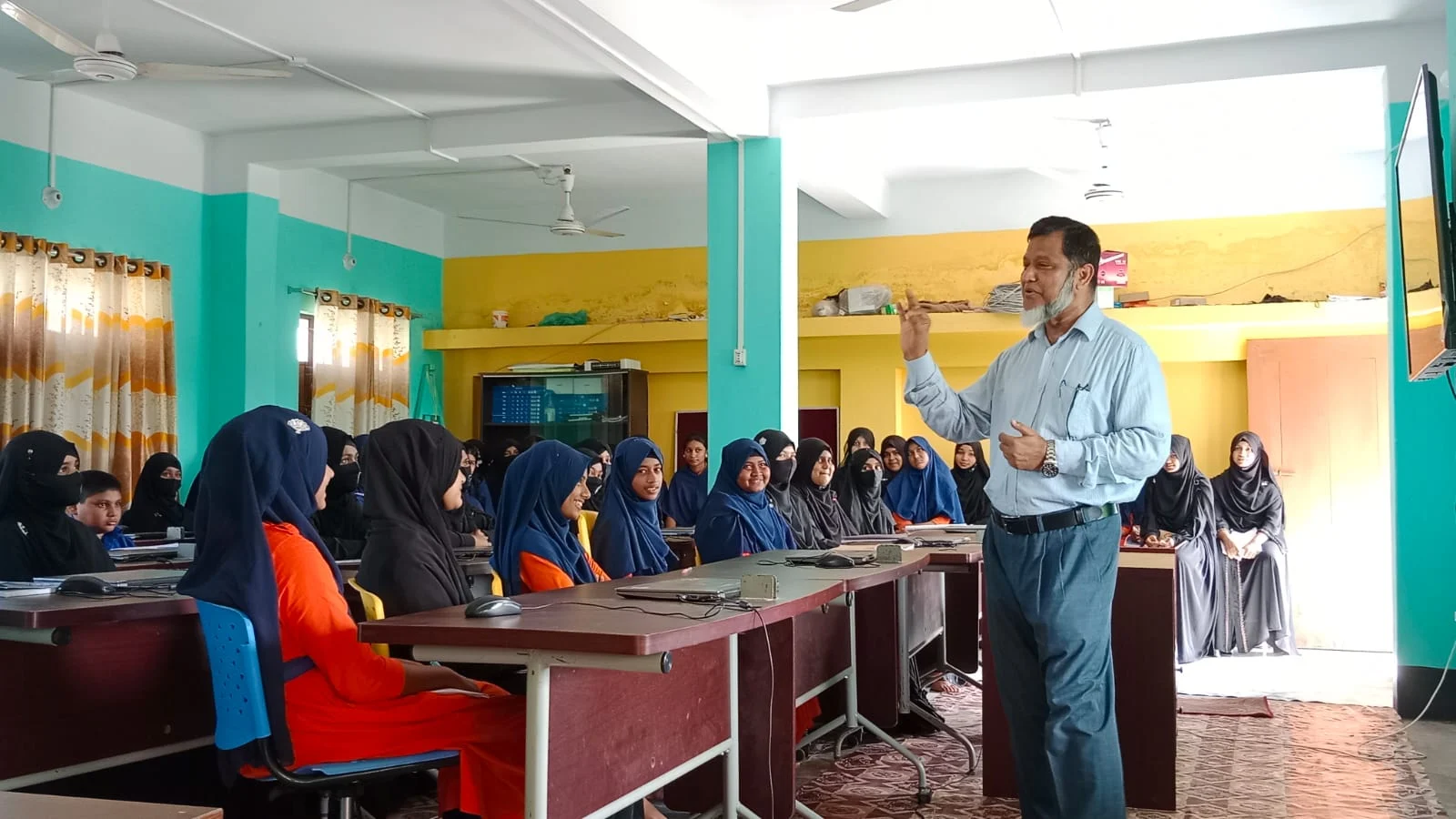 জিপিএর দৌড় নয়, বুঝে শেখার আহ্বান আবু সাঈদ খানের