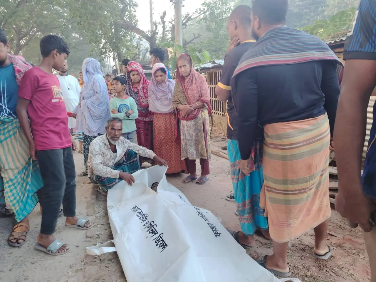 জীবননগরে ৫ দিন নিখোঁজের পর ভ্যানচালকের খণ্ডিত লাশ উদ্ধার
