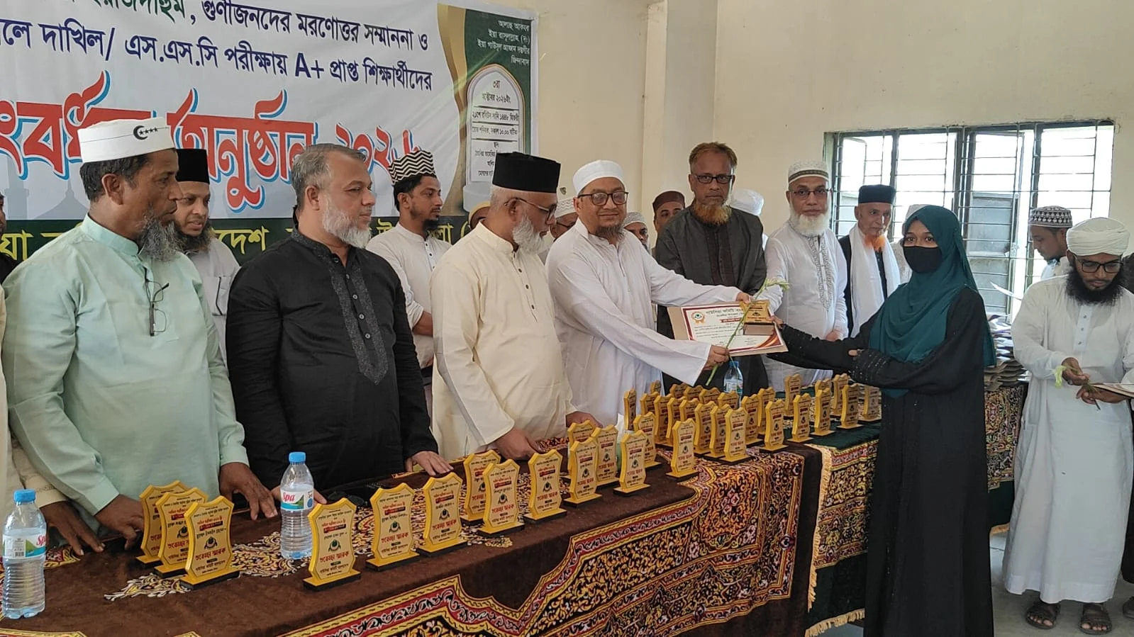 রাঙ্গুনিয়ায় মরণোত্তর সম্মাননা ও জিপিএ-৫ প্রাপ্তদের সংবর্ধনা দিল গাউসিয়া কমিটি
